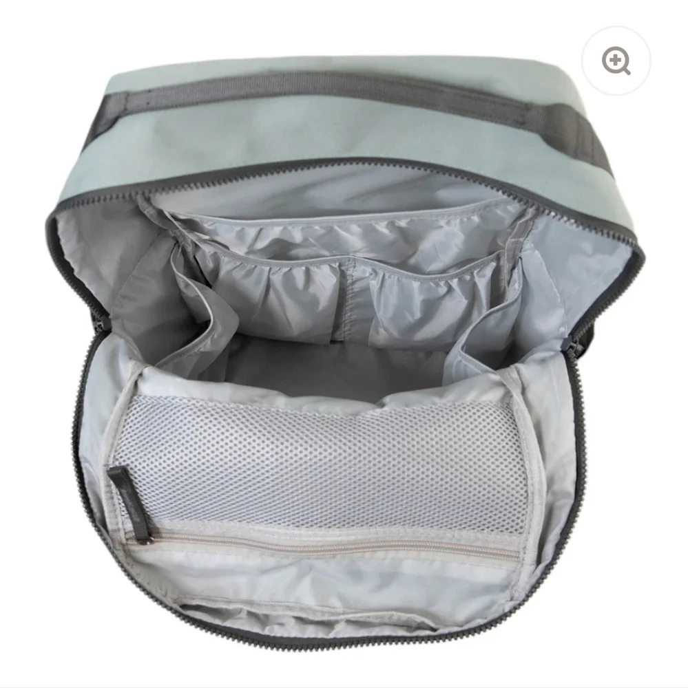 Red Rovr Roo Diaper Backpack - Picture 6 of 10